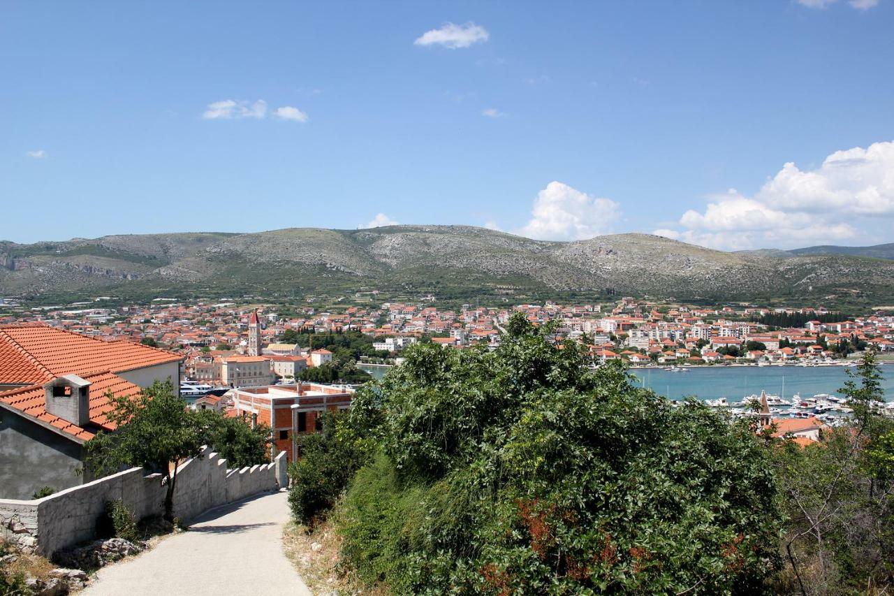 Apartment Lavanda Trogir Exterior foto